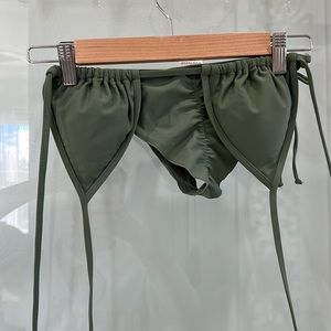 Green bikini size M top size XS bottom
